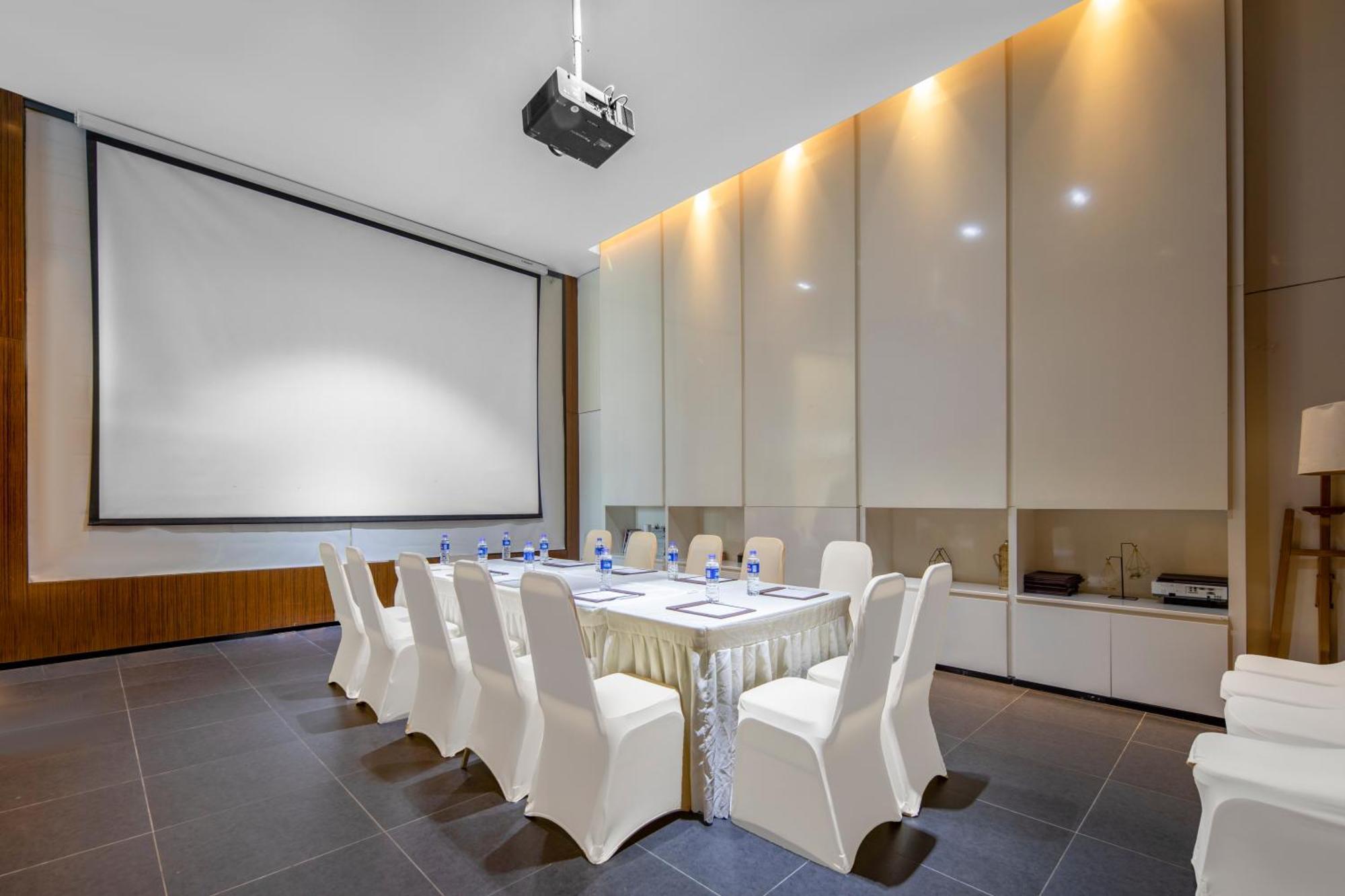 Minimax Hotel Shanghai Songjiang Exterior photo